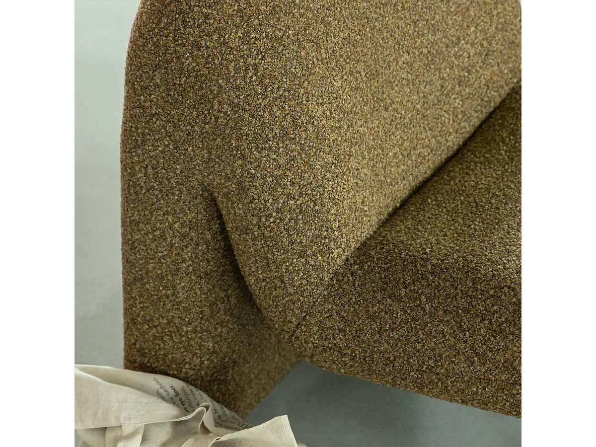 Fauteuil en tissu bouclette marron Ludovic