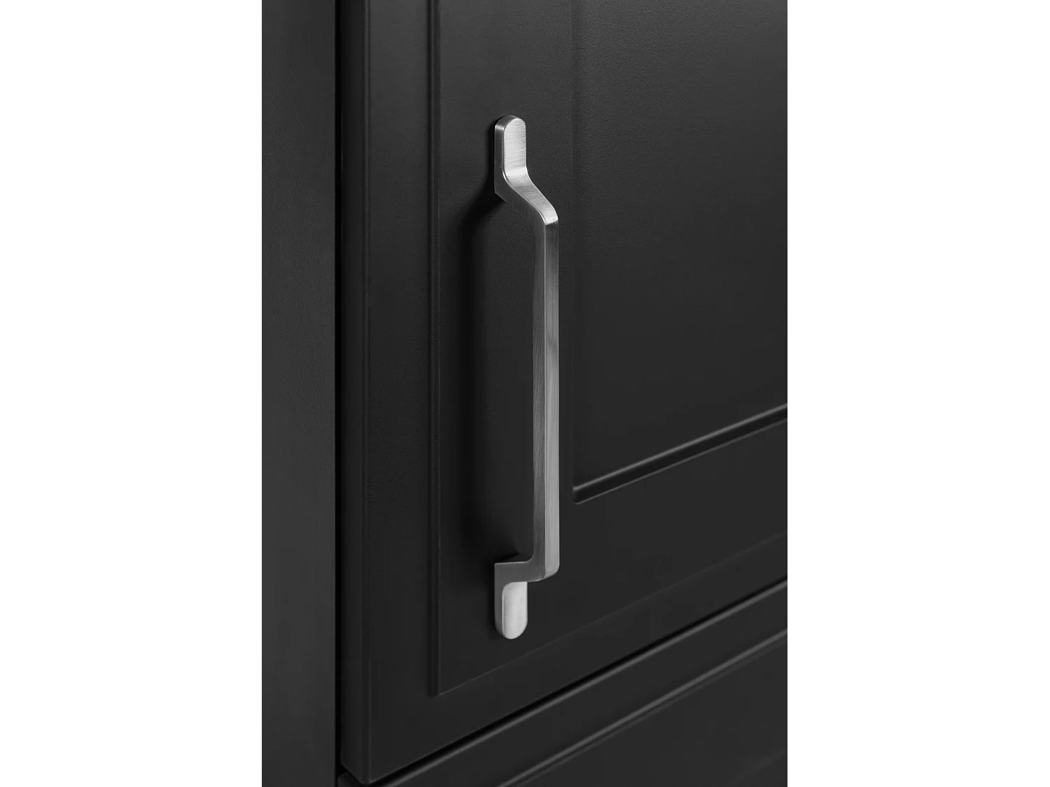 Badkamerkast, zwart, 35 x 136 x 27 cm, zilveren handgreep