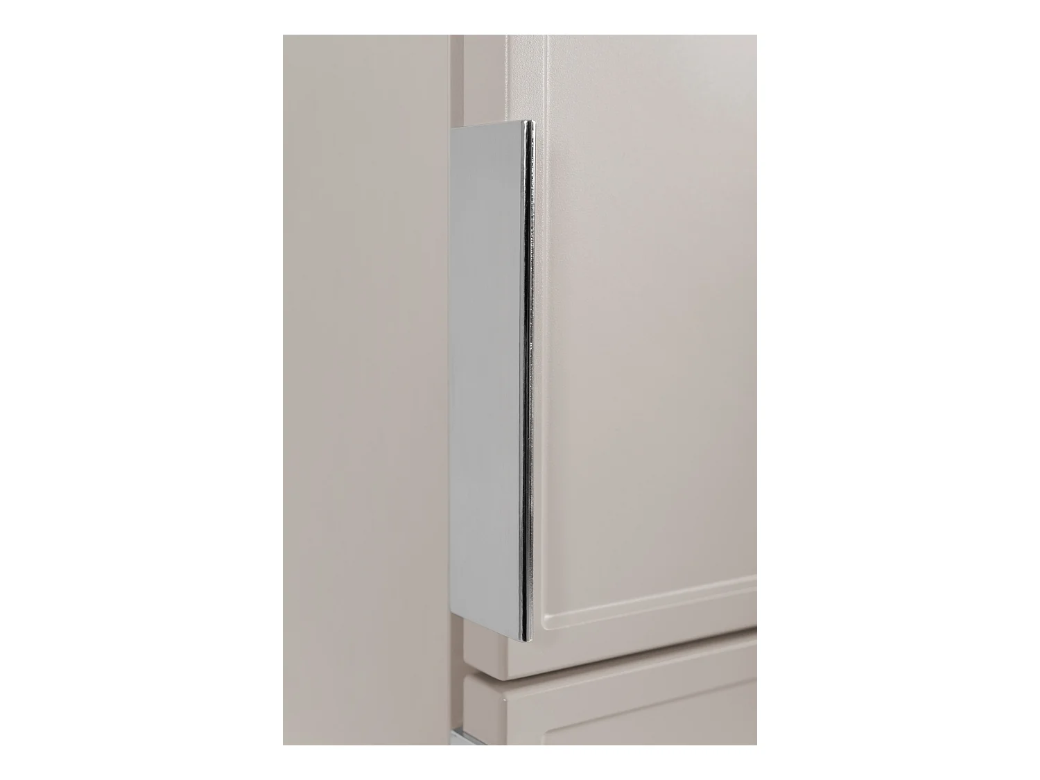 Badezimmerschrank, Kaschmir, 27 x 35 x 136 cm, Silberne Griffe