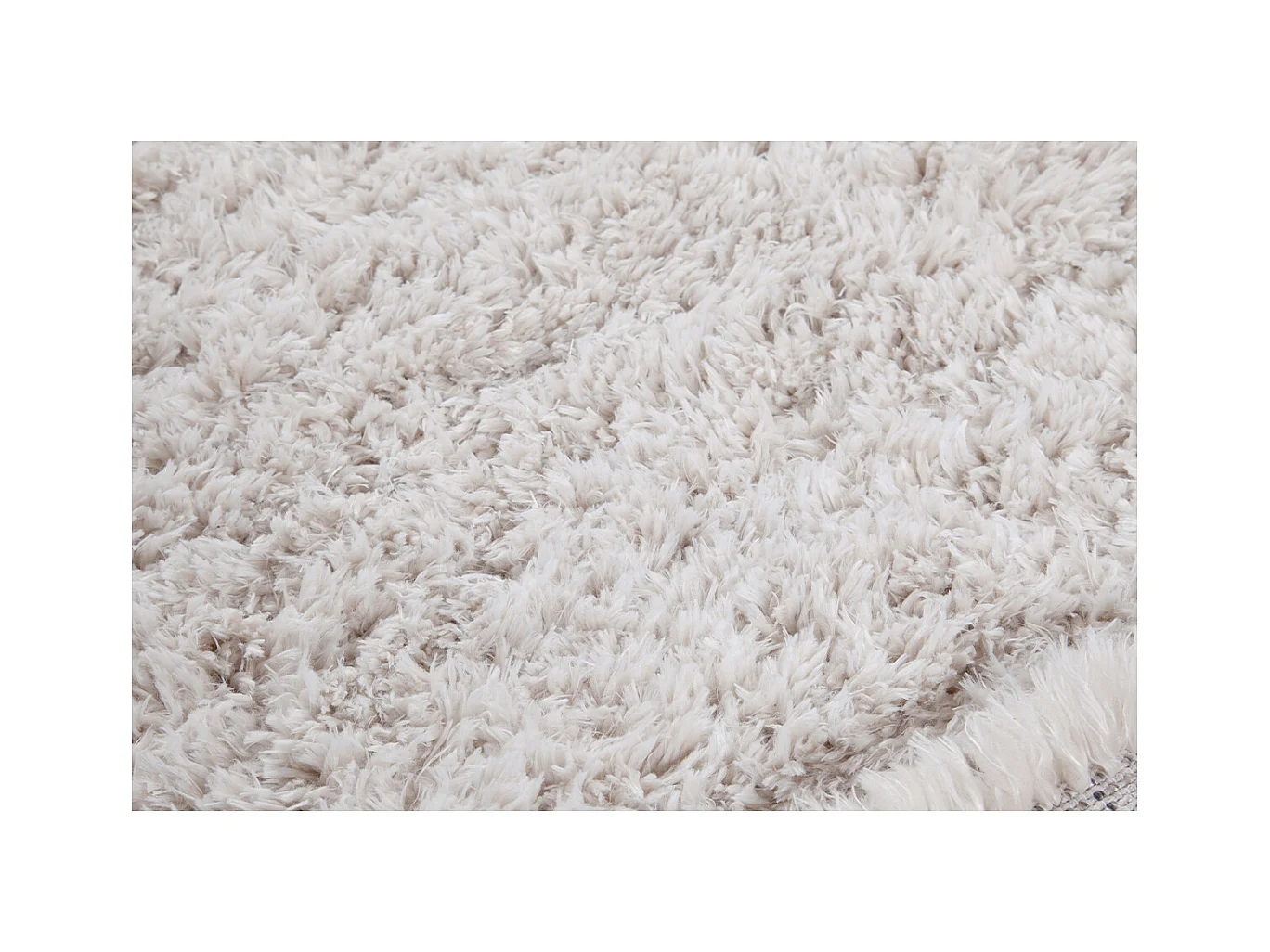 Elfenbeinfarbener recycelter Teppich mit Langflor 160 x 230 cm AIMEE