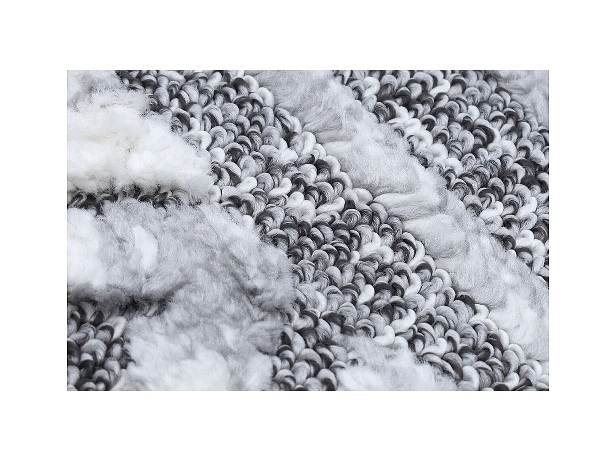 Tappeto berbero con motivi a rilievo bianco e grigio 160 x 230 cm ERGA