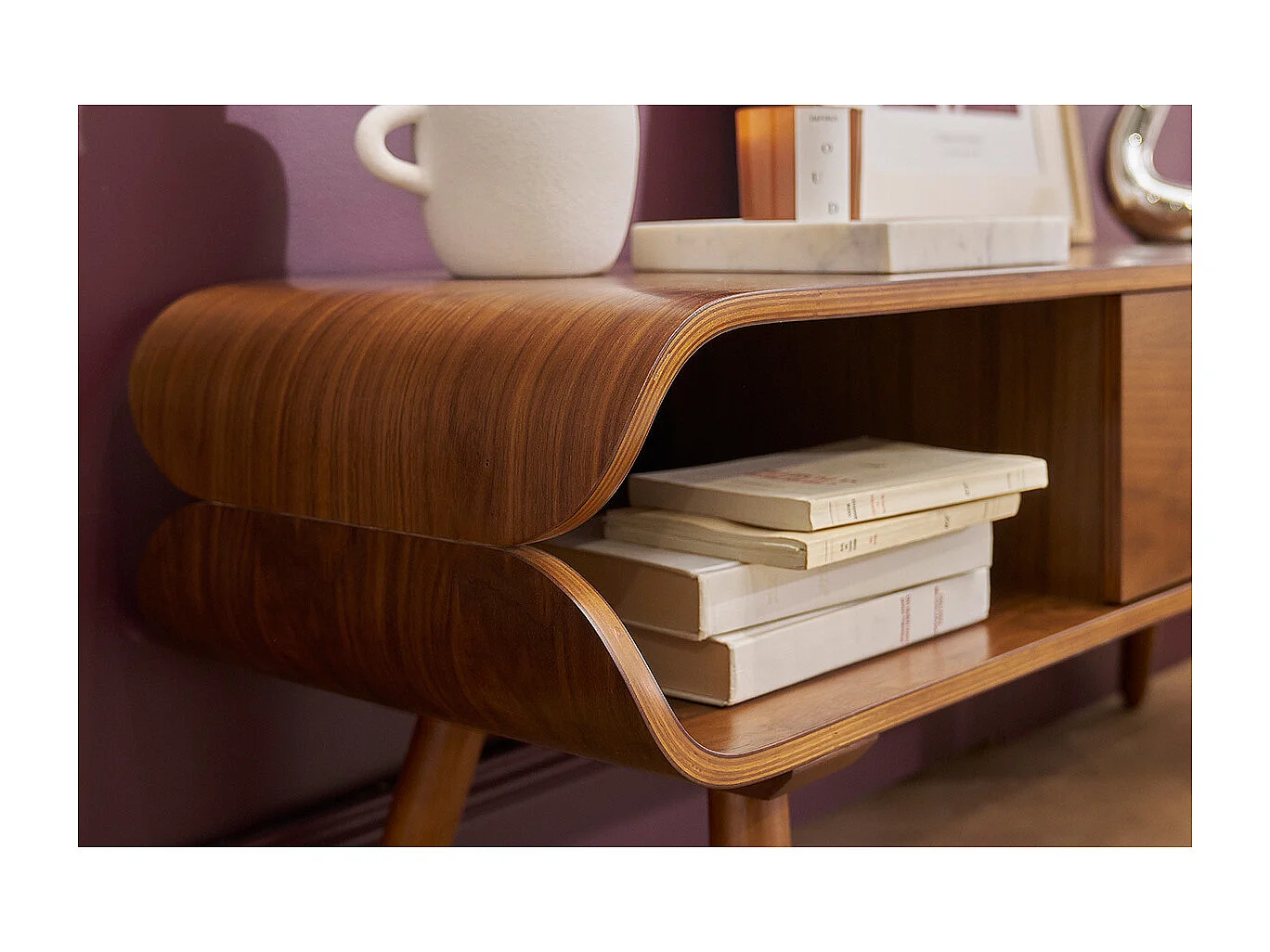 TV-Schrank mit Ablagefächern aus dunklem Holz B 132 cm TAKLA