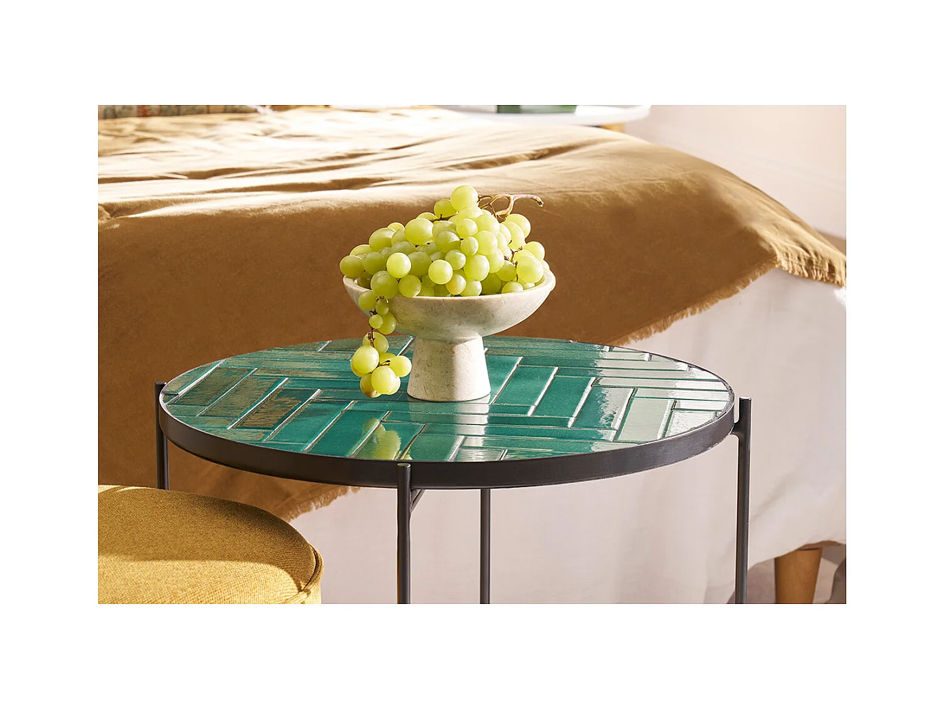 Tavolino rotondo in ceramica verde scuro e metallo nero D50 cm KOTTA