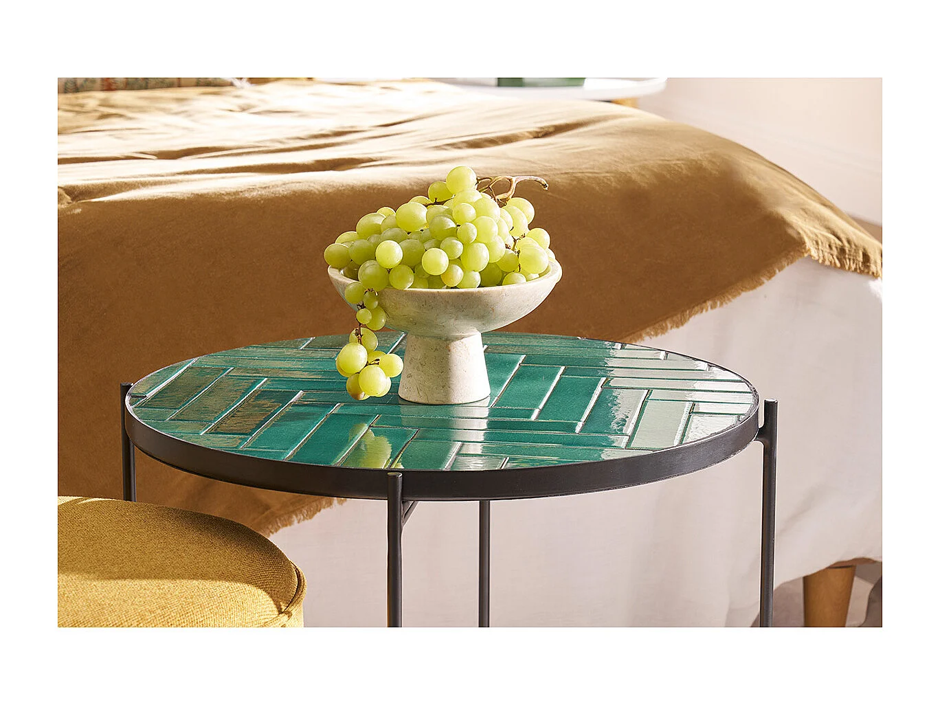 Table basse ronde en céramique vert foncé et métal noir D50 cm KOTTA