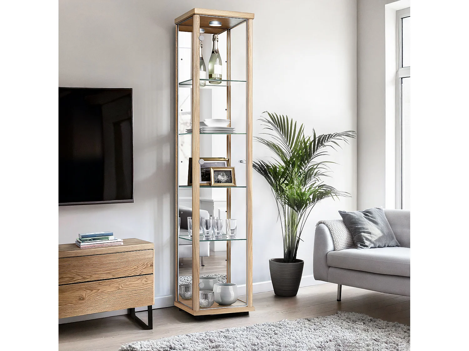 Vitrine sur pied avec 1 porte, 4 étagères en verre réglables en hauteur & miroir - Avec éclairage LED - 176x37x33 cm - Couleur hêtre