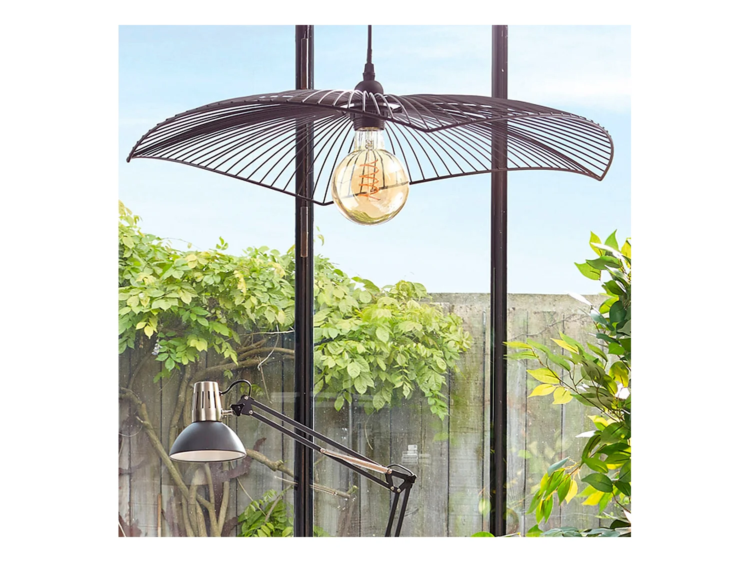 WELL HOME - Lampe chapeau suspendue en fil noir