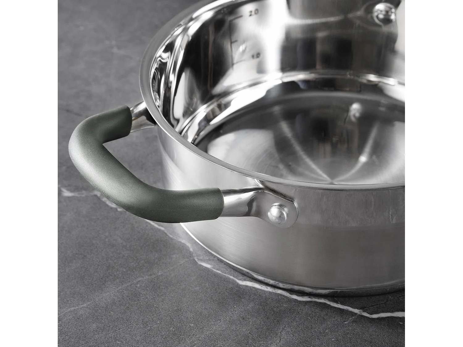 Marmite Ø28x16,5cm 9,5Len MIDNIGHT inox avec couvercle Bergner