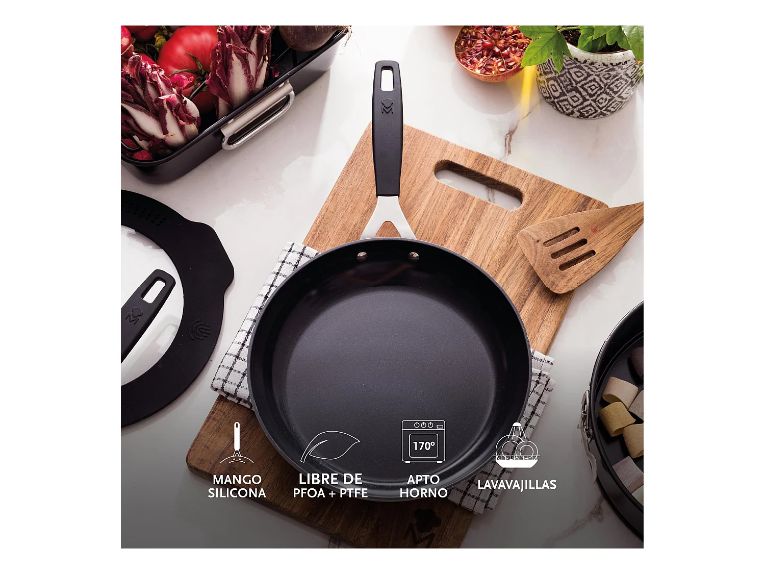 Lot de 3 poêles Ø20Ø24Ø28cm et 3 protections antiadhésives MasterPRO en aluminium forgé