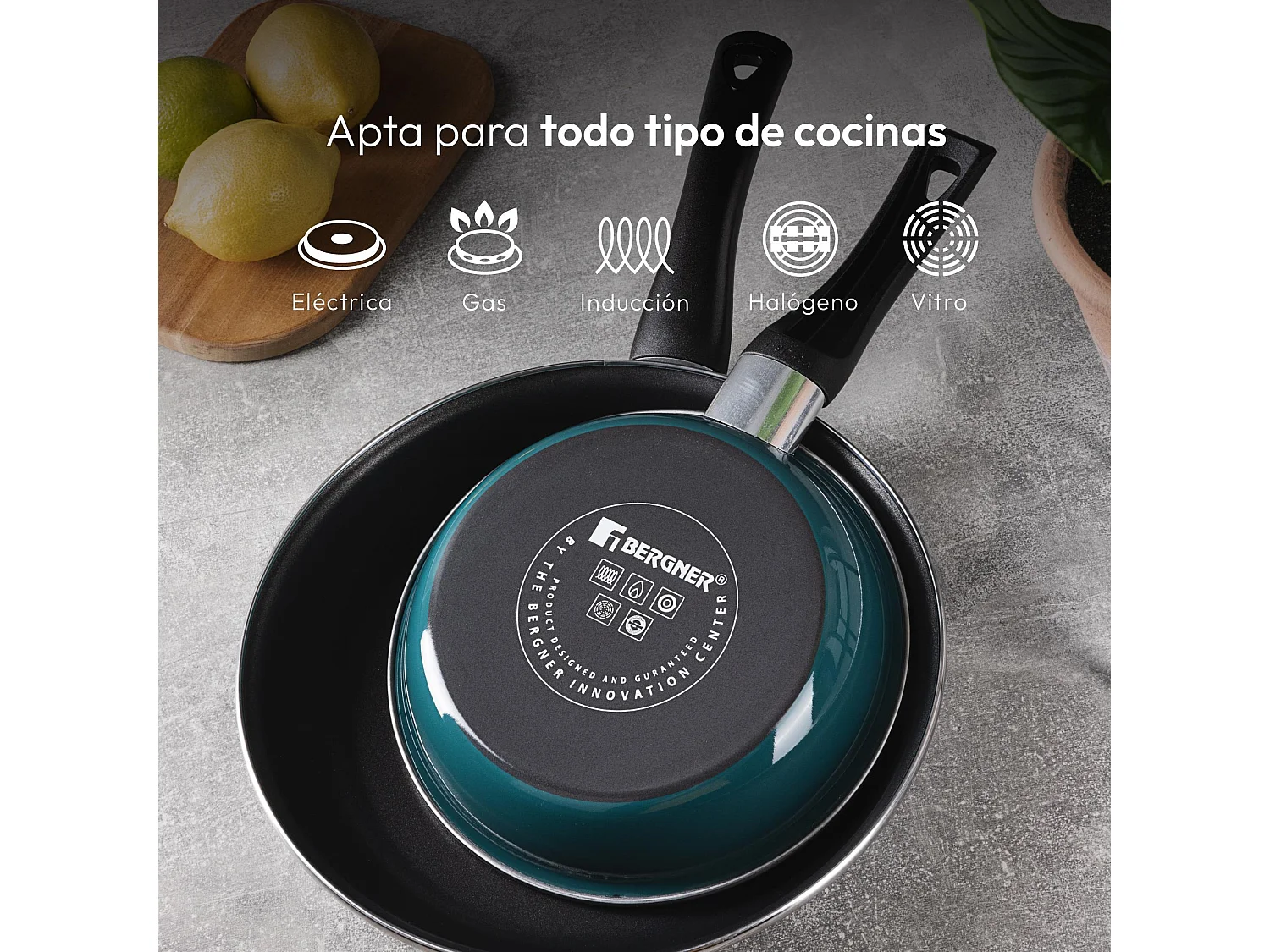 Lot de 2 poêles CLASSIQUE Ø20Ø26cm antiadhésives en aluminium forgé + ustensiles de cuisine Bergner rouge