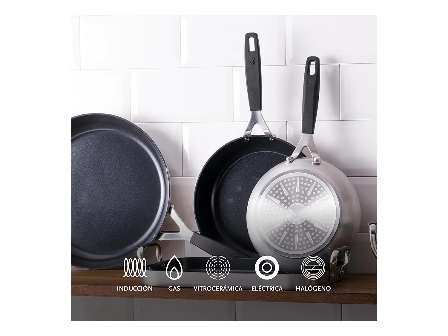 Set de 3 Poêles Ø20Ø24Ø28cm et Plaque Grill 32x23cm + 4 Protections MasterPRO Antiadhésives en Aluminium Forgé