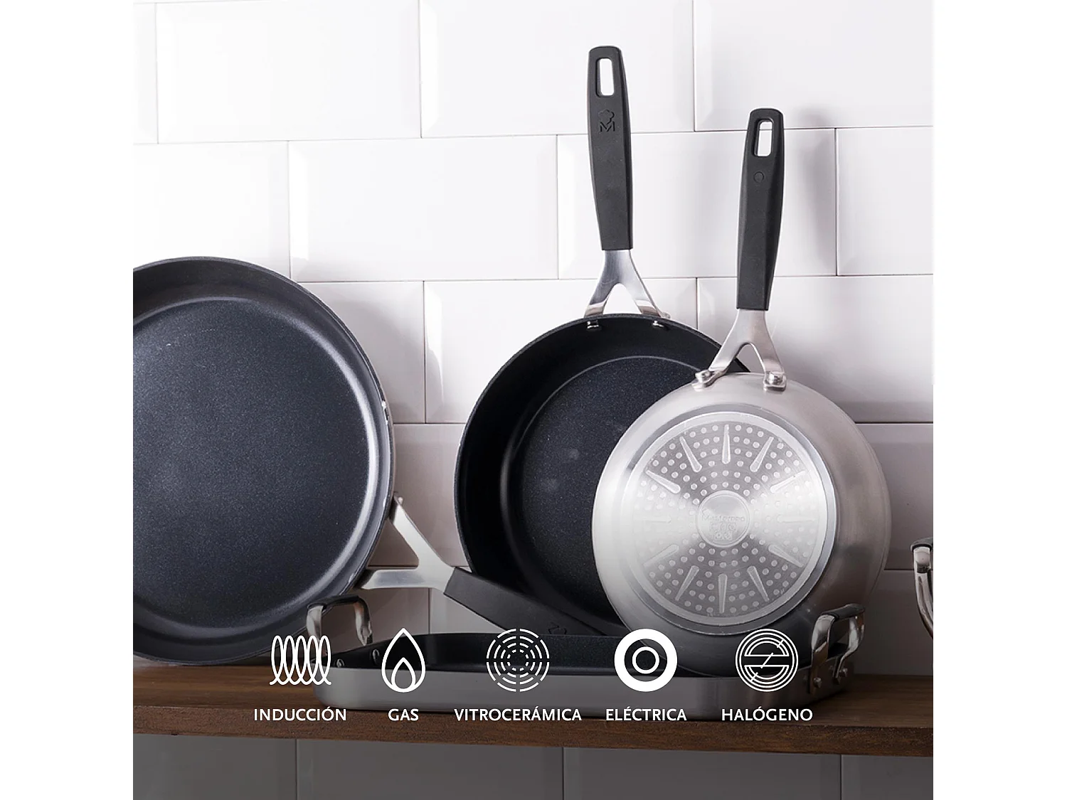 Set de 3 Poêles Ø20Ø24Ø28cm et Plaque Grill 32x23cm + 4 Protections MasterPRO Antiadhésives en Aluminium Forgé
