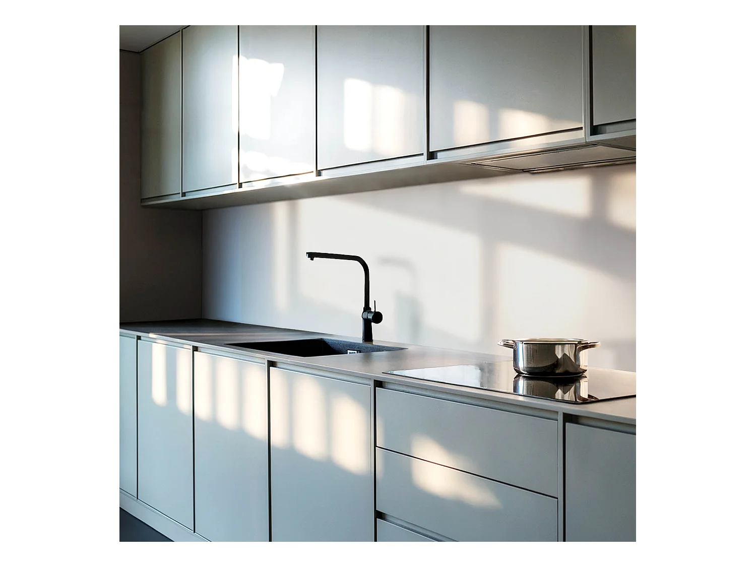 Wandpaneel selbstklebend, Wandverkleidung innen - 100x50 cm - Farbe Grau