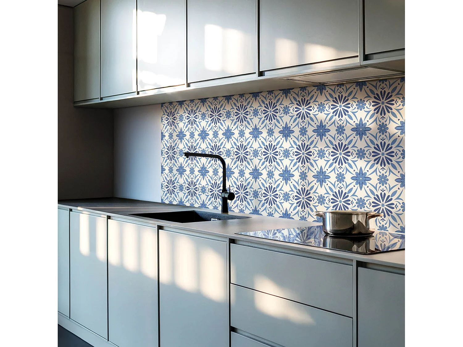 Panneaux muraux autocollants en vinyle imperméable - 10x40x20 cm - Motif floral sur le fond