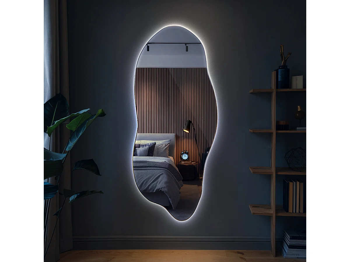 Miroir LED lumière froide, asymétrique - 35 x 80 cm - Forme organique lumineuse et design - Éclairage moderne