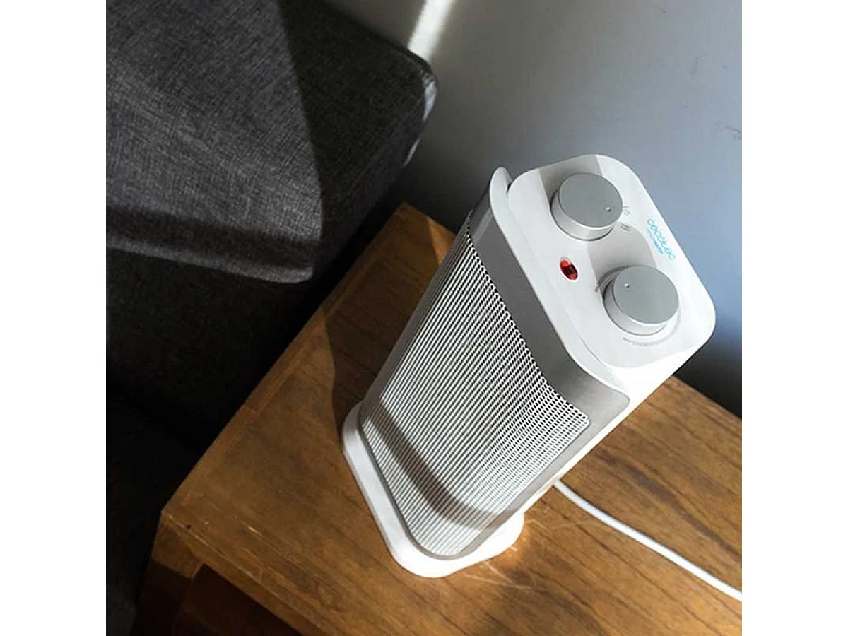 Calefactor cerámico vertical Ready Warm 6250 Ceramic Sky Style Cecotec oscilante 2000W blanco