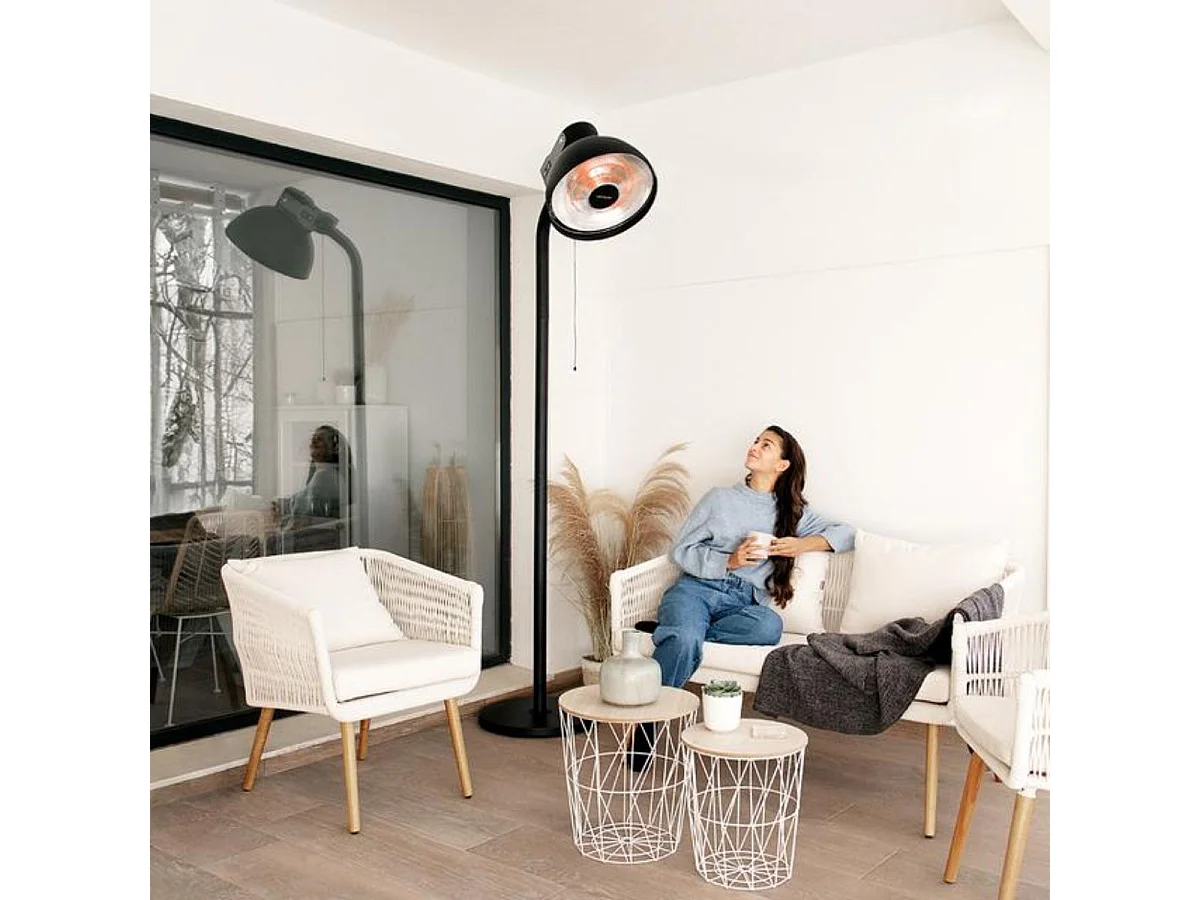 Calefactor de exterior Cecotec ReadyWarm 21000 Carbon Focus 2100W 3 niveles inclinable negro