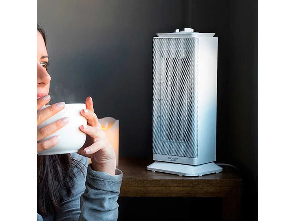 Calefactor cerámico vertical Ready Warm 6200 Ceramic Sky Cecotec oscilante 2000W 30dB blanco
