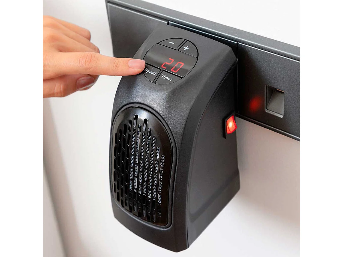 Calefactor cerámico enchufable Innovagoods V0101227 400W display LED negro