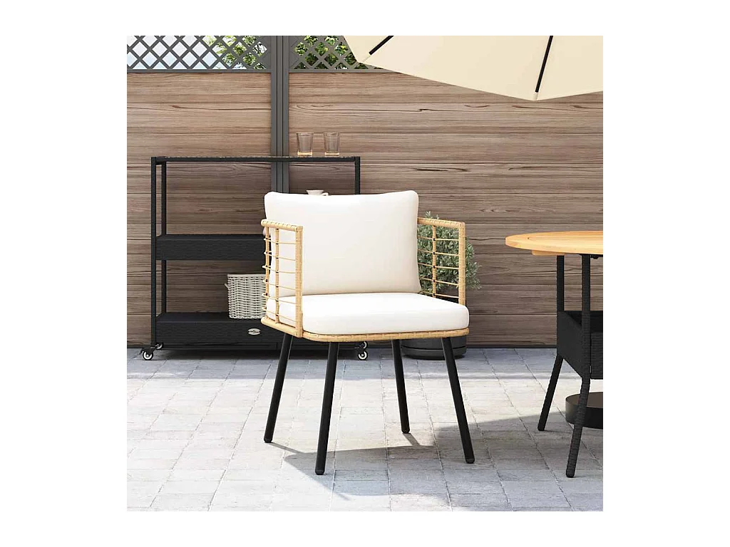 Sedia da giardino con cuscini in vimini di resina naturale