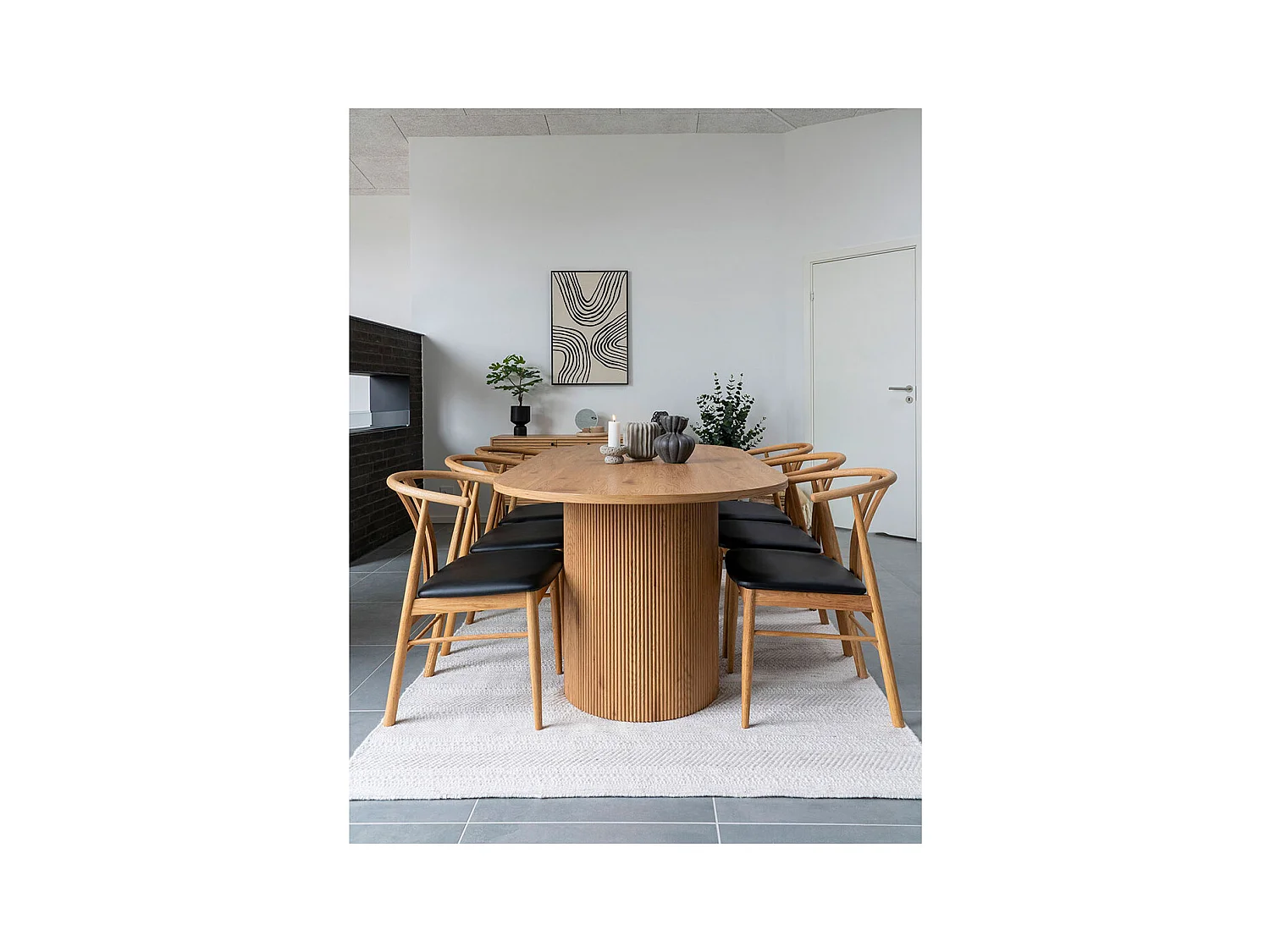 Loures pot de fleurs noir.