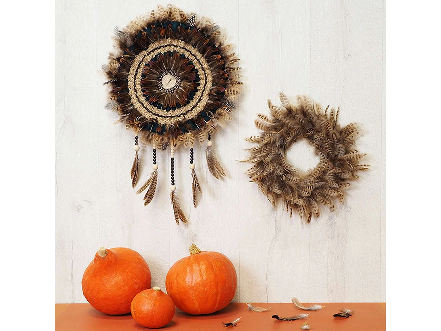 Couronne de plumes tigrées 28 cm