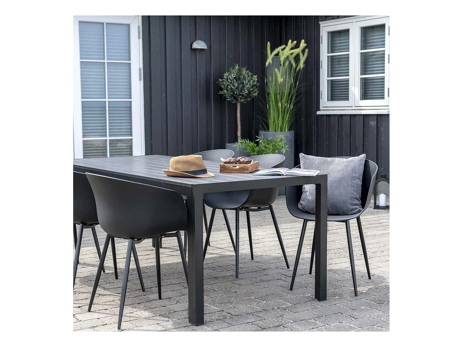 2 sillones de jardín negros RODA