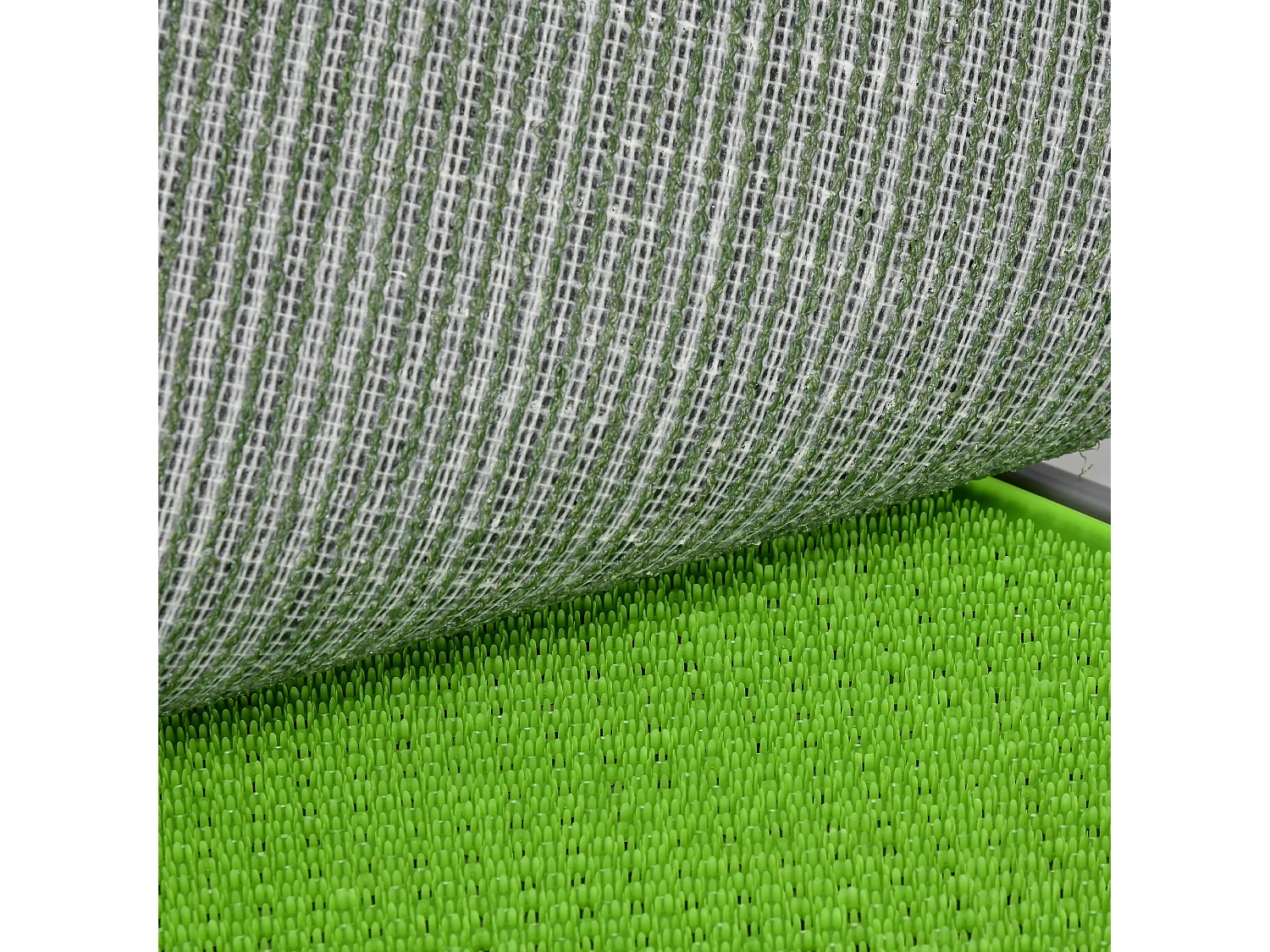 Resguardo de Treino para Cães PawHut com Relva Artificial e Bandeja, Ideal para Filhotes e Cães de Até 50 cm - Verde 67x41x3,5 cm