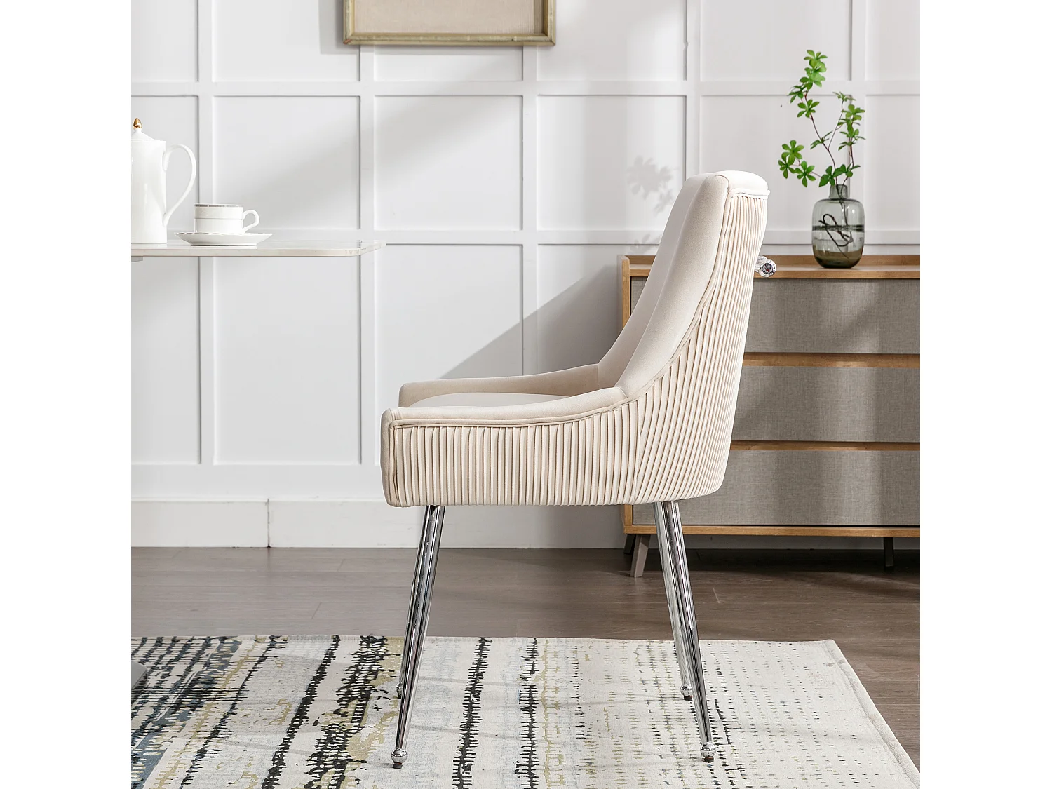 Conjunto de 4 sillas de terciopelo - 86 x 57 x 54 cm - sillón tapizado - patas de metal plateado con asa - beige