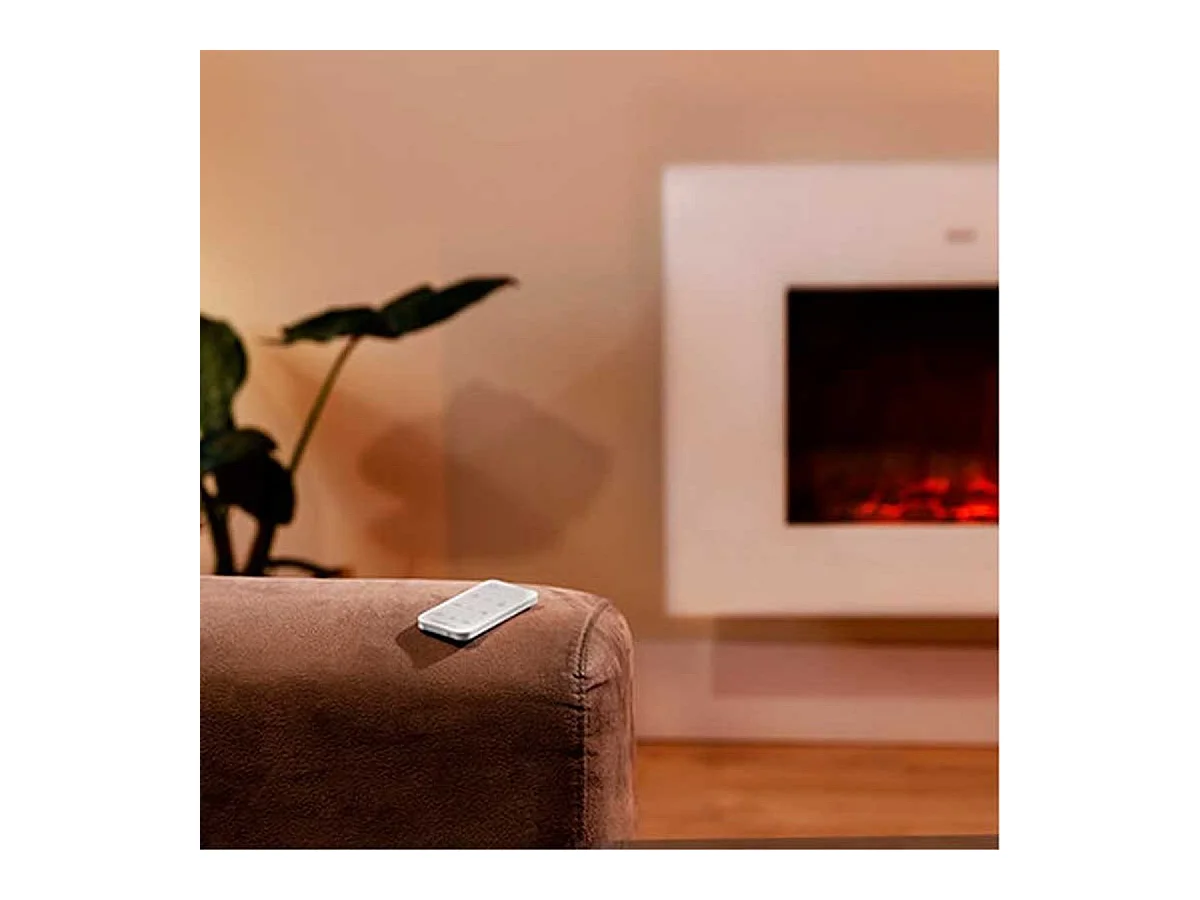 Chimenea eléctrica decorativa Ready Warm 2690 Flames Connected White Cecotec 2000W control vía App