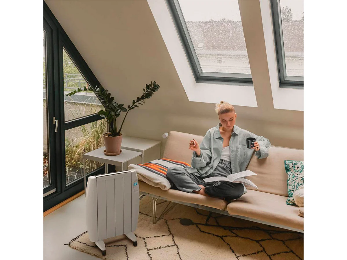 Emisor térmico Saona 5010W Universal Blue 1000W 4 elementos WiFi blanco