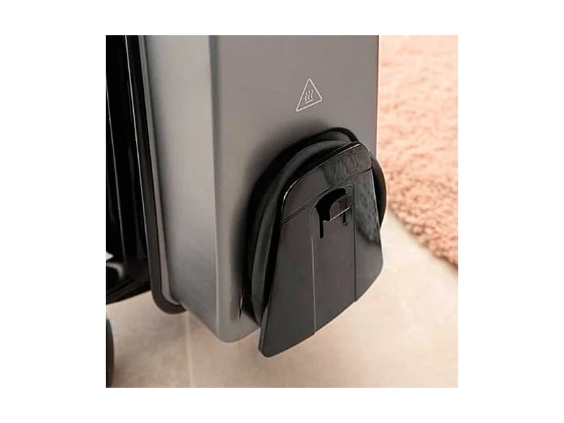 Radiador de aceite Ready Warm 11000 Space 360 Black Cecotec 2500W 11 módulos con ruedas negro