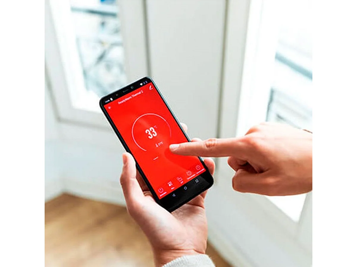 Emisor térmico Ready Warm 2000 Thermal Connected Cecotec 1500W control Wifi vía Smartphone blanco