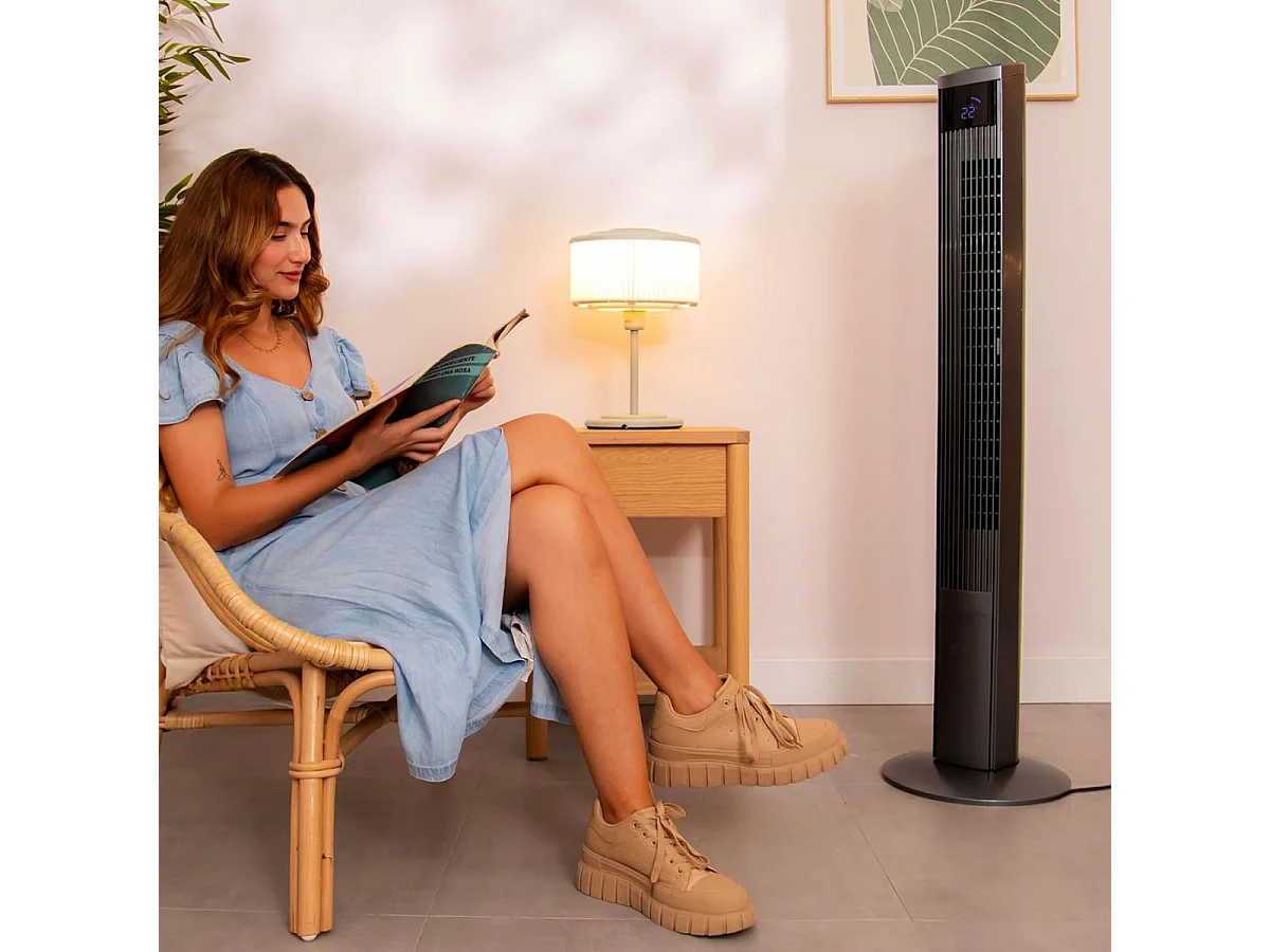 Ventilador de torre Cecotec EnergySilence 470 Max Skyline Ionic 45W mando a distancia negro 119 cm