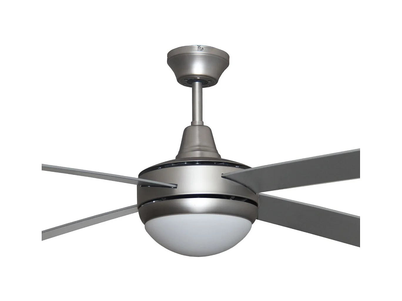 Ventilador de techo Antibes 70W 4 aspas con mando a distancia Ø132 cm