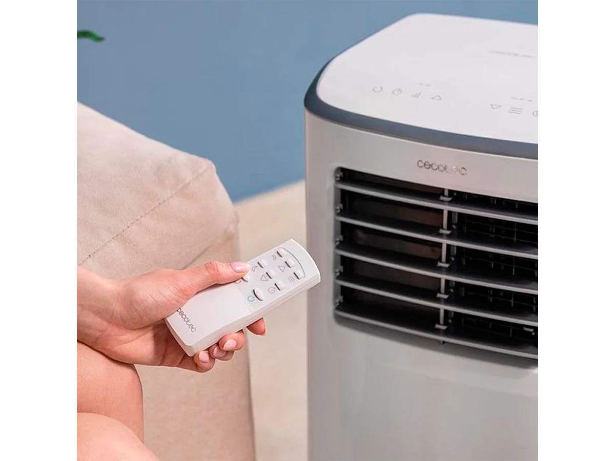 Aire acondicionado portátil Cecotec ForceClima 7400 Soundless Touch 7000BTU 4 modos 2 velocidades con ruedas A blanco