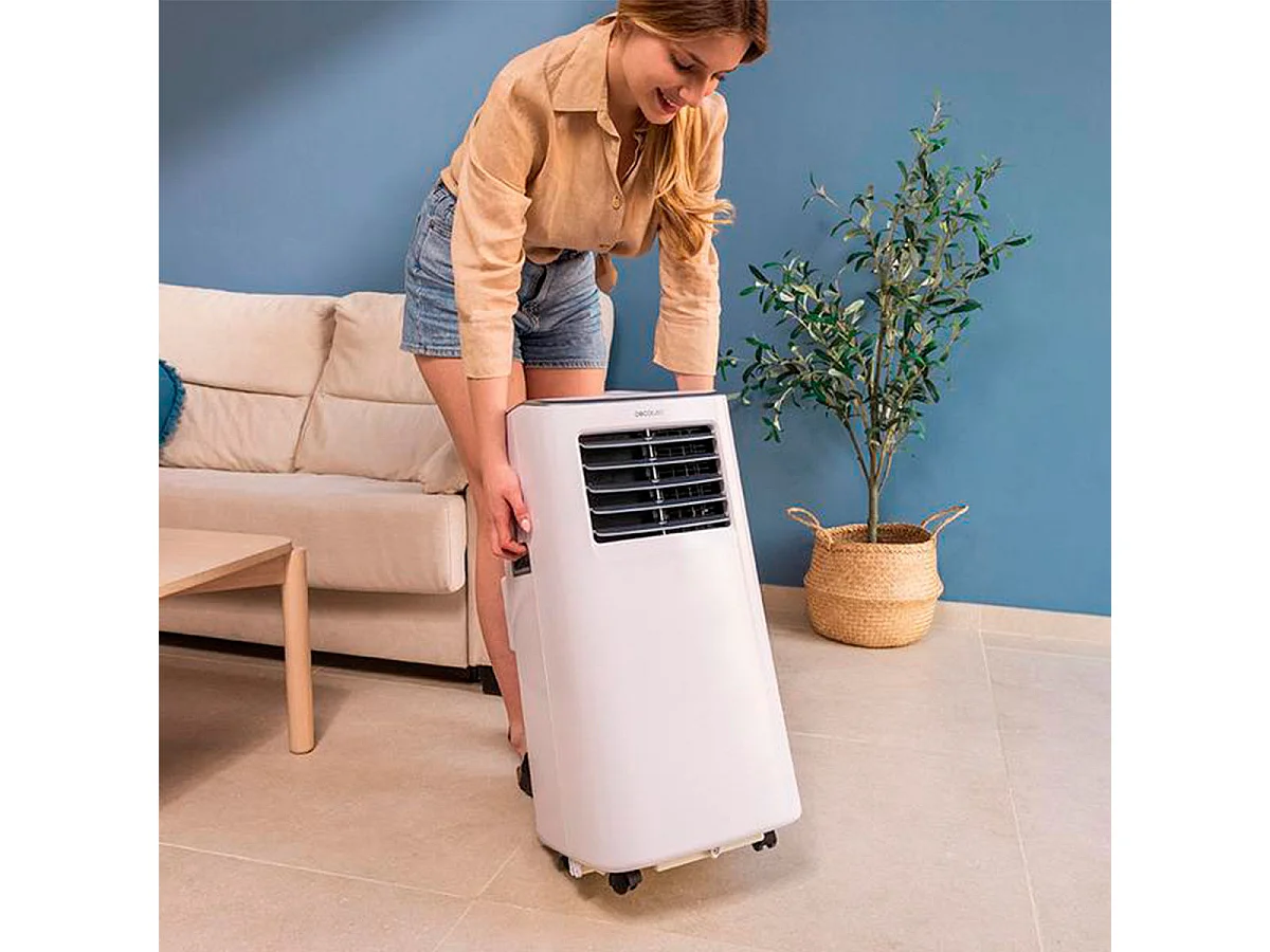 Aire acondicionado portátil Cecotec ForceClima 7400 Soundless Touch 7000BTU 4 modos 2 velocidades con ruedas A blanco