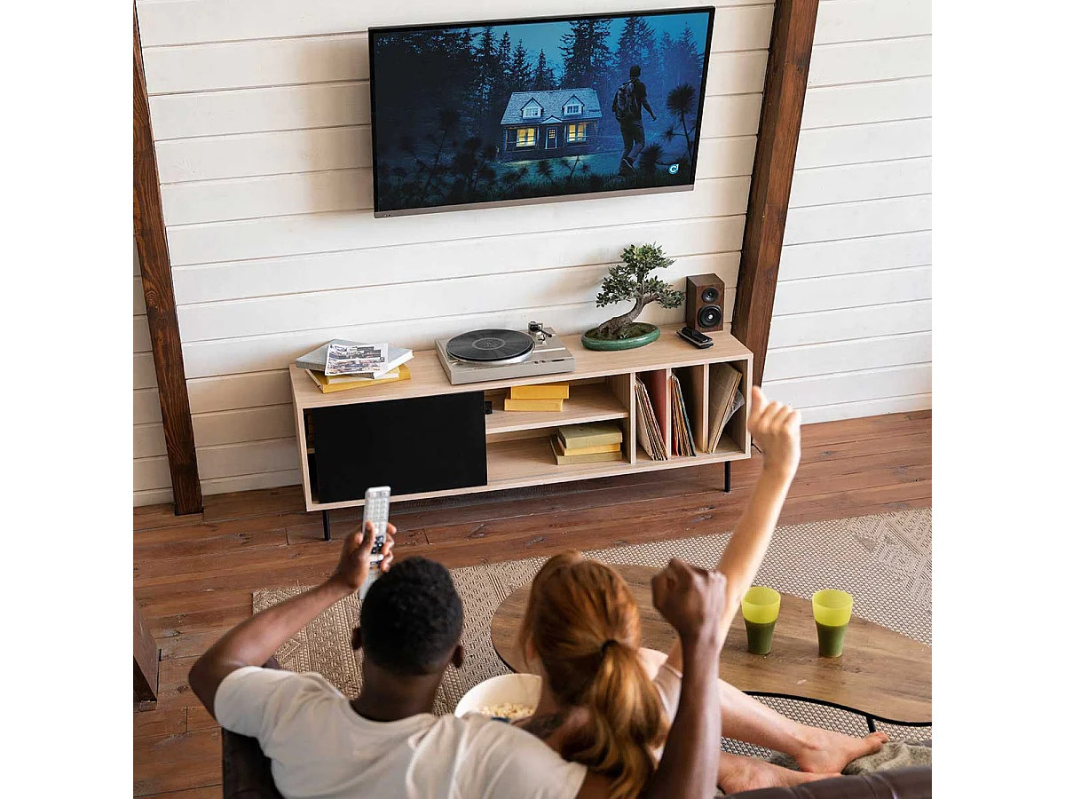 Soporte de TV EDM 23"-42" con brazo tri articulado negro