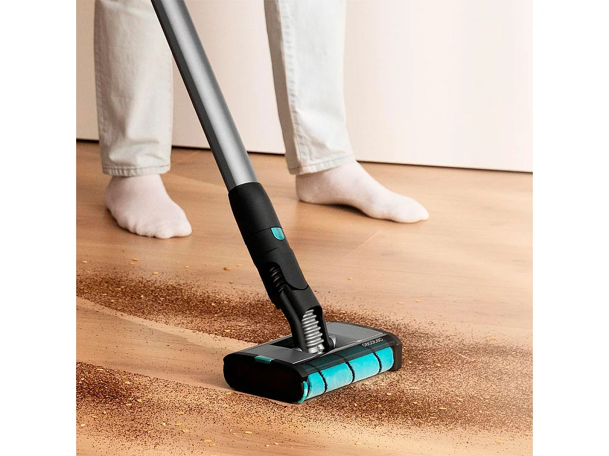 Aspirador vertical Cecotec Scoba 2100 Twice 2 en 1 210W 20kPa con accesorios negro