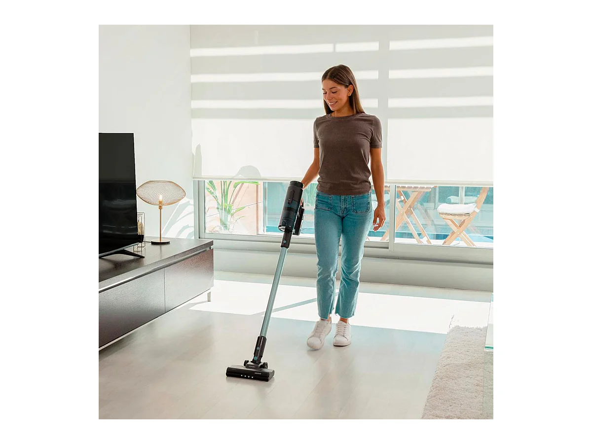 Aspirador vertical Cecotec Conga Rockstar 1500 Ray Pure 3 en 1 215W 12kPa con accesorios negro