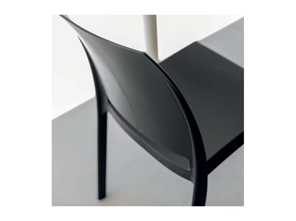 Cadeira empilhável de resina fabricada na Itália design para ambientes internos e externos SOFIA Sage Green 4 unidades