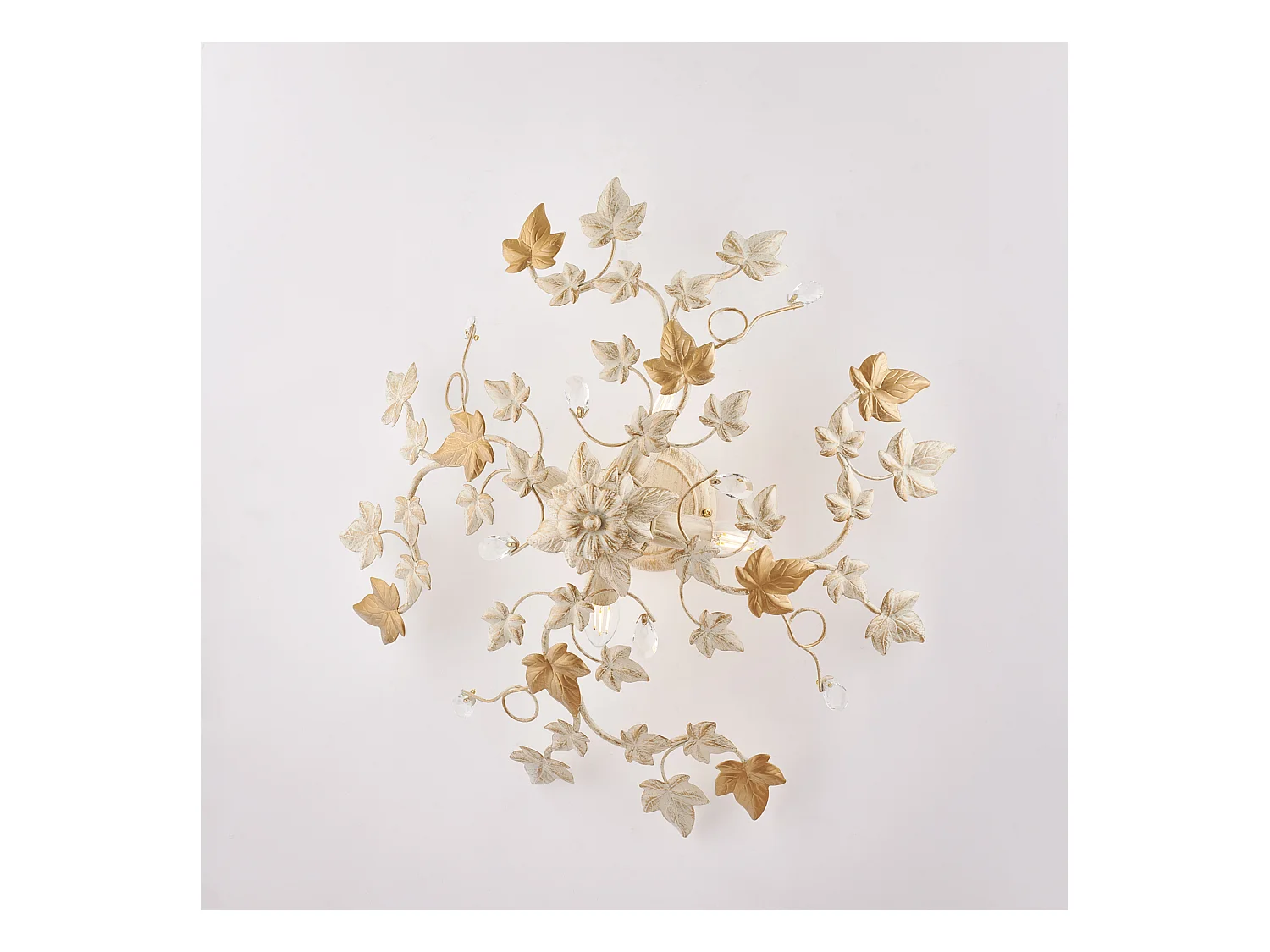 Edera Plafonnier en fer laqué ivoire décor or antique et strass cristal 4 lumières H.22 d.60 BL50-PL4-AV
