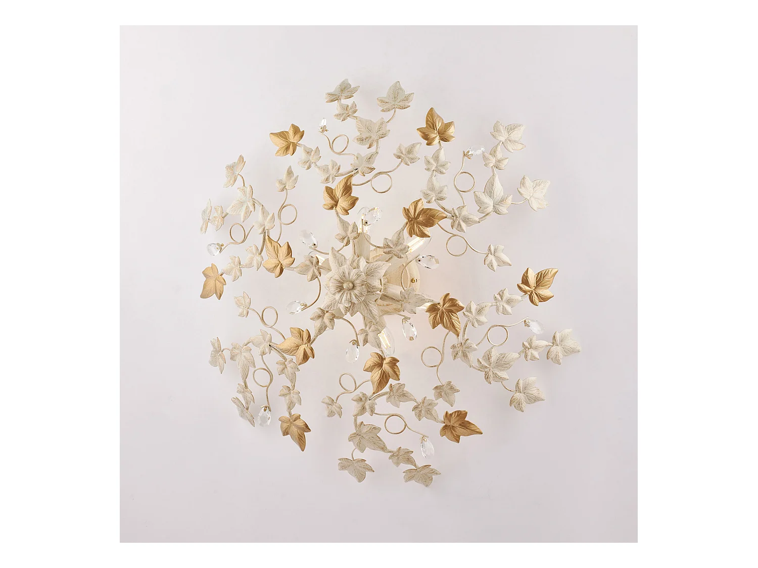 Edera Plafonnier en fer laqué ivoire décor or antique et strass cristal 6 lumières H.22 d.80 BL50-PL6-AV