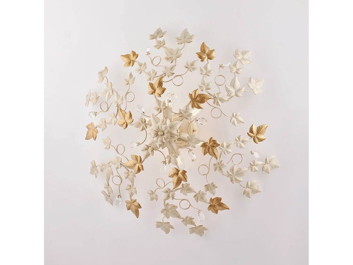 Edera Plafonnier en fer laqué ivoire décor or antique et strass cristal 6 lumières H.22 d.80 BL50-PL6-AV