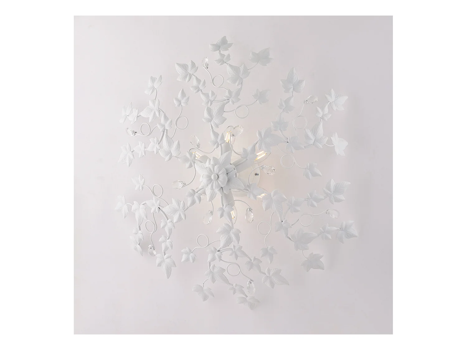 Edera Plafonnier en fer laqué blanc décoration effet shabby chic et strass cristal 6 lumières H.22 d.80 BL50-PL6-BCO