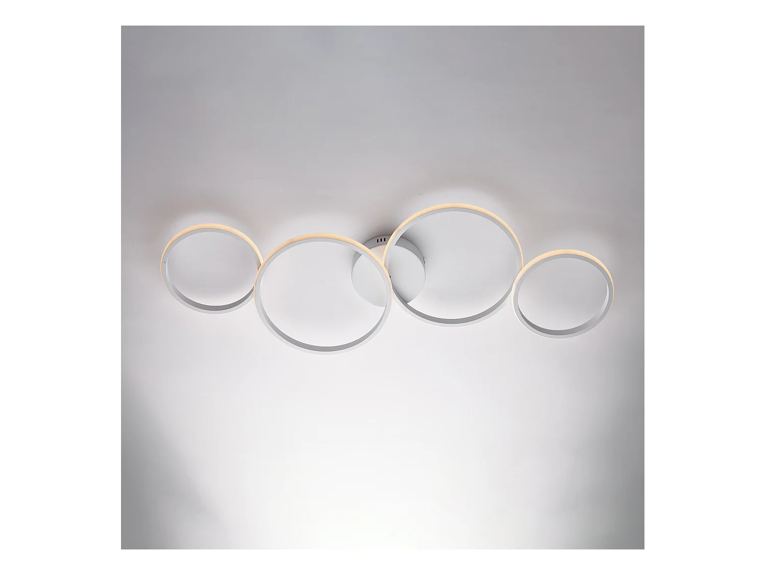 Atena Plafonnier en métal et aluminium laqué blanc avec LED CCT intégrées + télécommande. 100 X 34 BL287-PBC