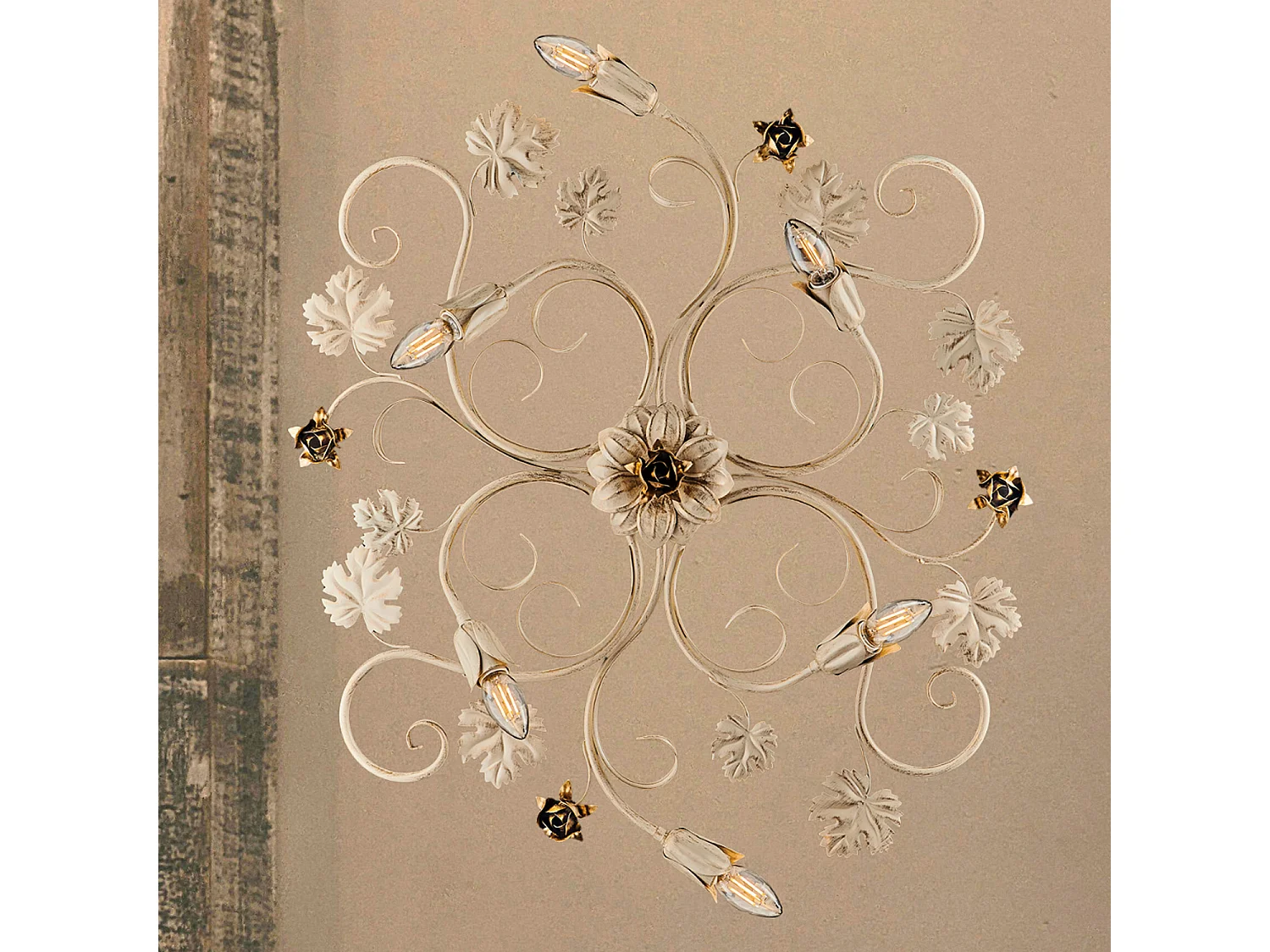 Iris Plafonnier en fer laqué ivoire décor or antique 6 lumières d.79 X 67 BL169-PL6-AV