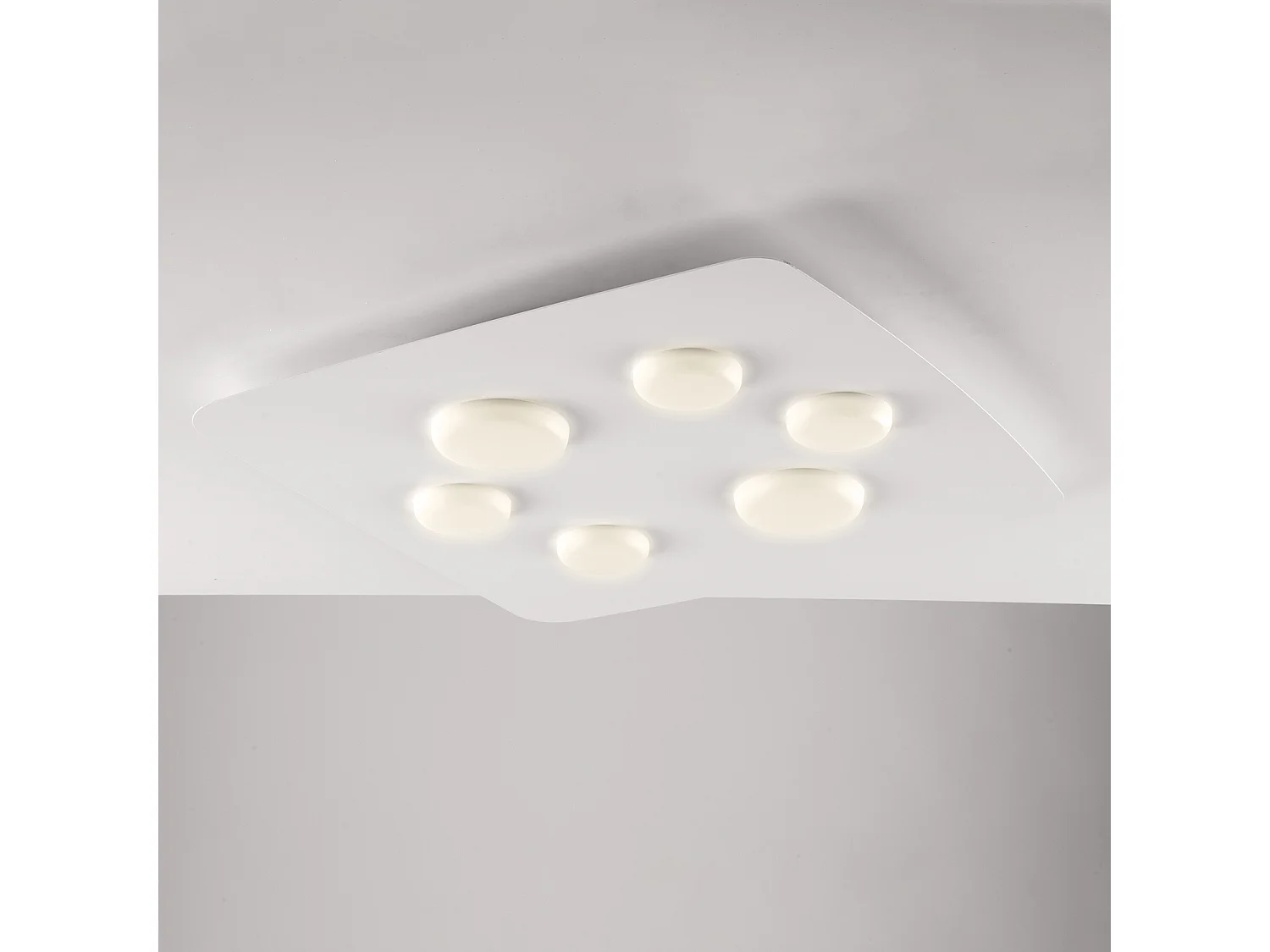 Megan Plafonnier en métal laqué blanc avec diffuseurs LED intégrés en silicone 6 lumières H.5 d.65 BL243-PL6-BCO