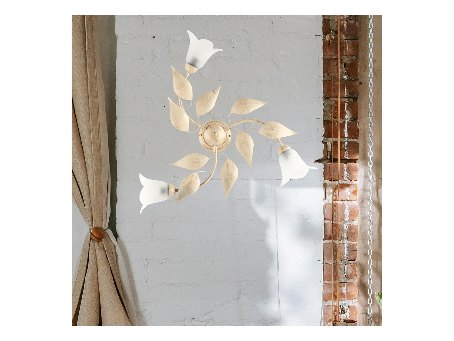 Olga - Plafon em ferro lacado marfim com decoração. difusores antigos em ouro e vidro d. 14 alabastro branco 3 luzes H.20 - Ø67