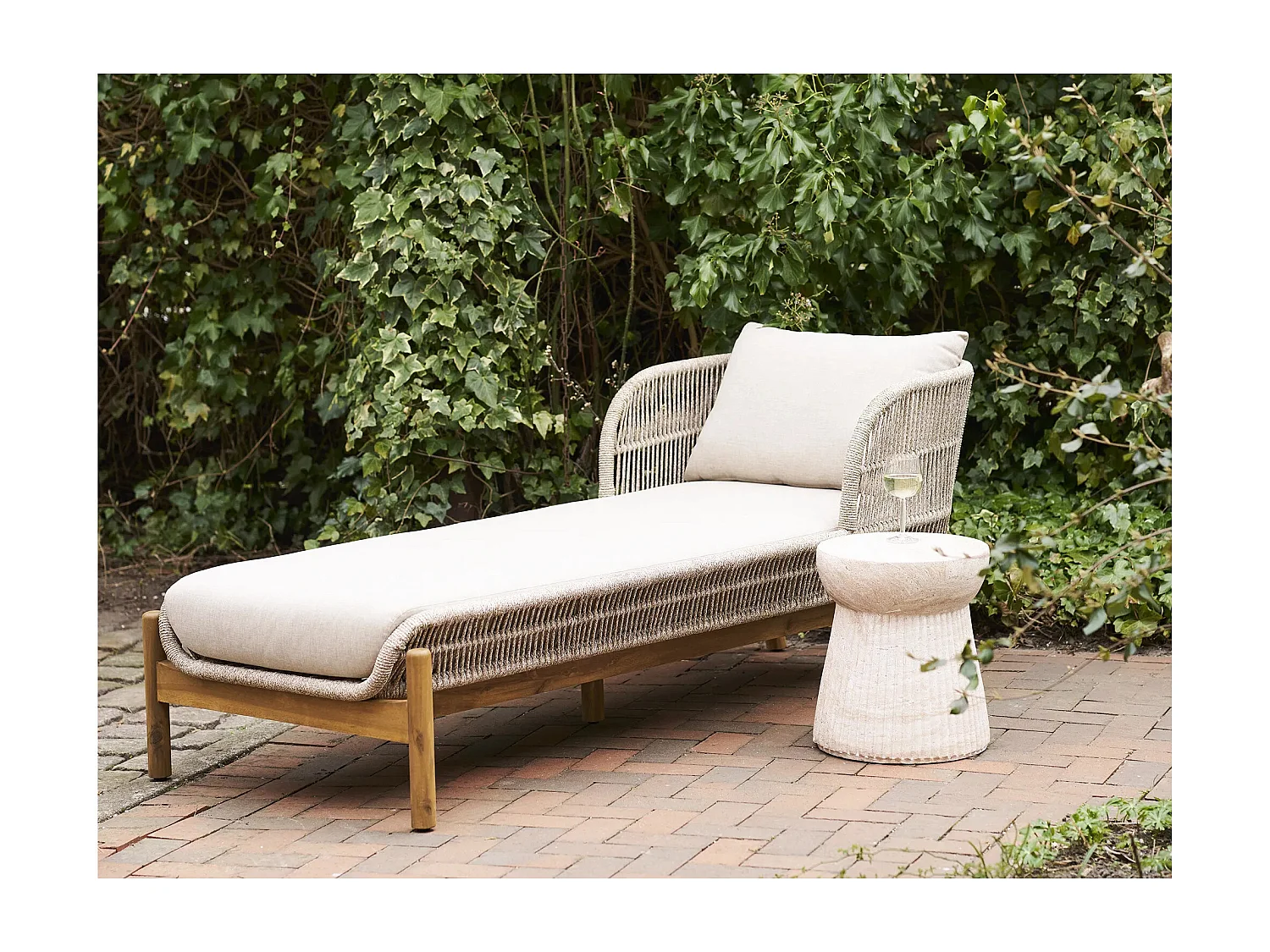 Table d’appoint en fibre d’argile naturelle BONN Ø 37cm