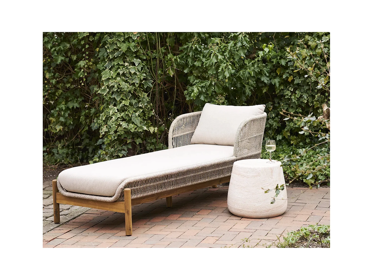 Table d’appoint en fibre d’argile naturelle BONN Ø 47,5cm